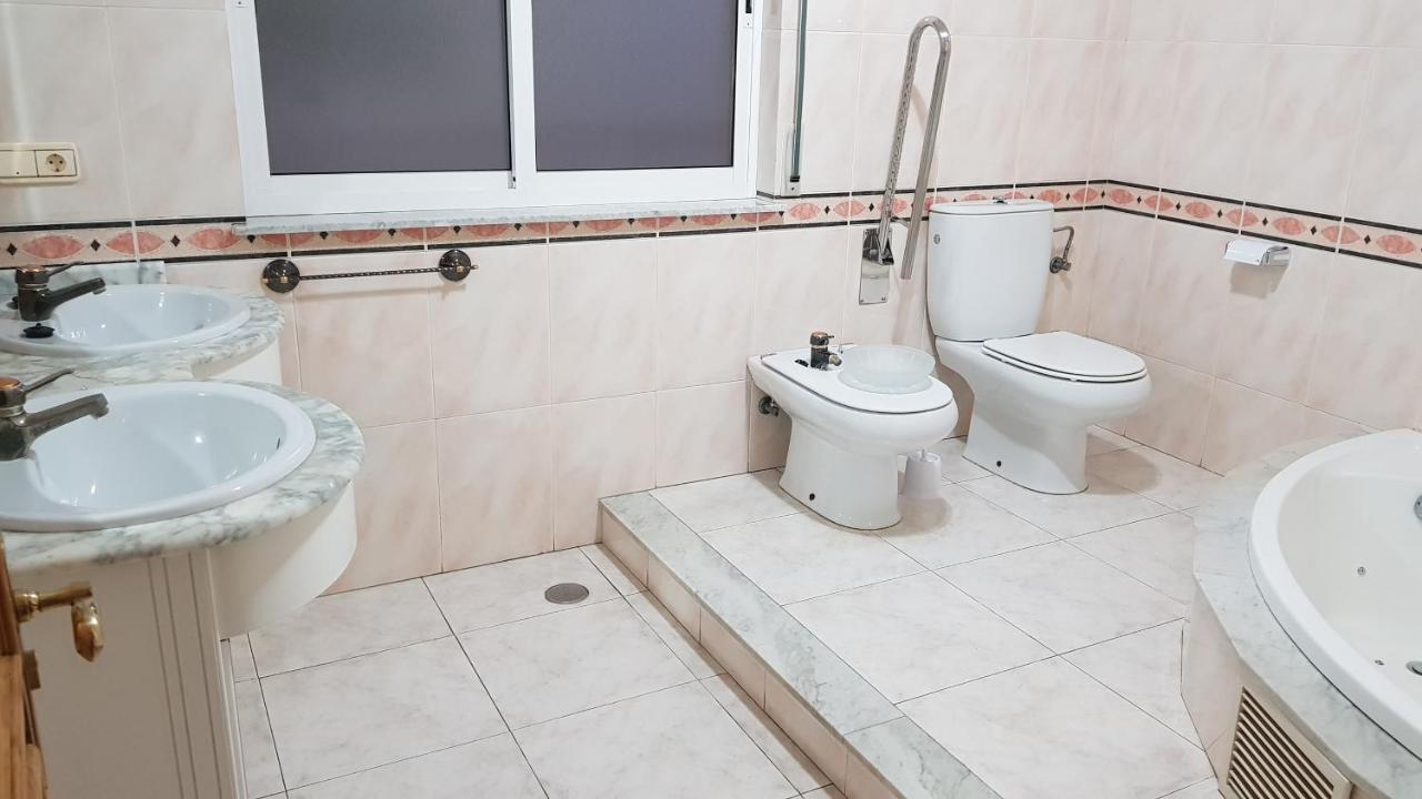 Apartamentos Shalom Ribadeo Exteriér fotografie
